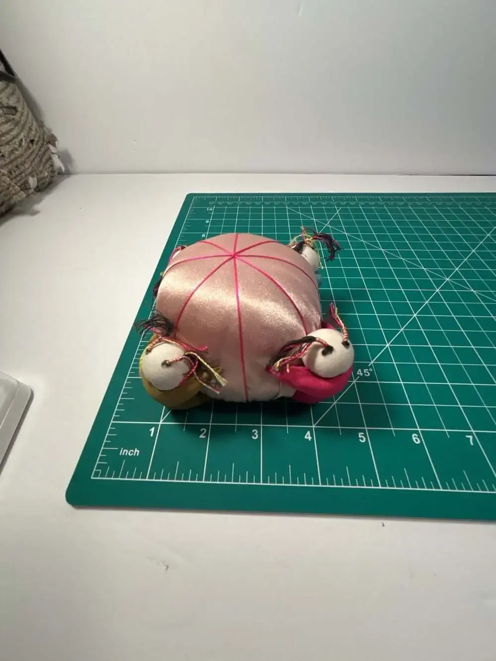 Vintage Silk Pink Chinese Sewing Pin Cushion with 8 Children Dolls Art No 41-58